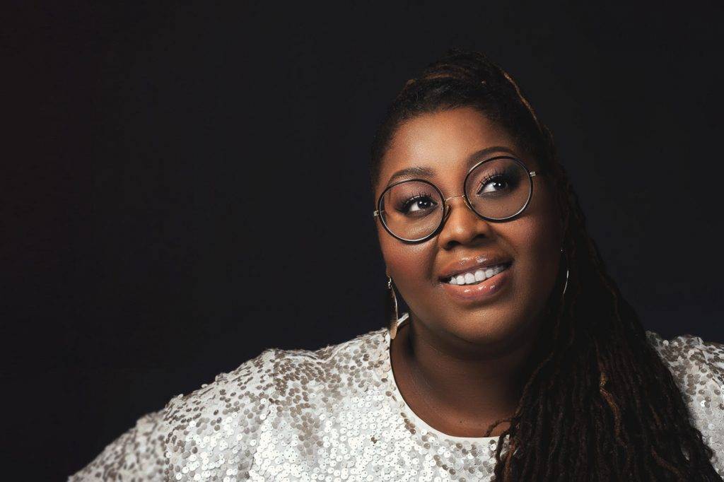Shirma Rouse performs with Sinfonia