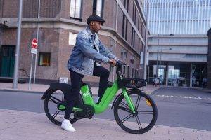 Go Sharing makes 320 extra e-bikes available in Rotterdam