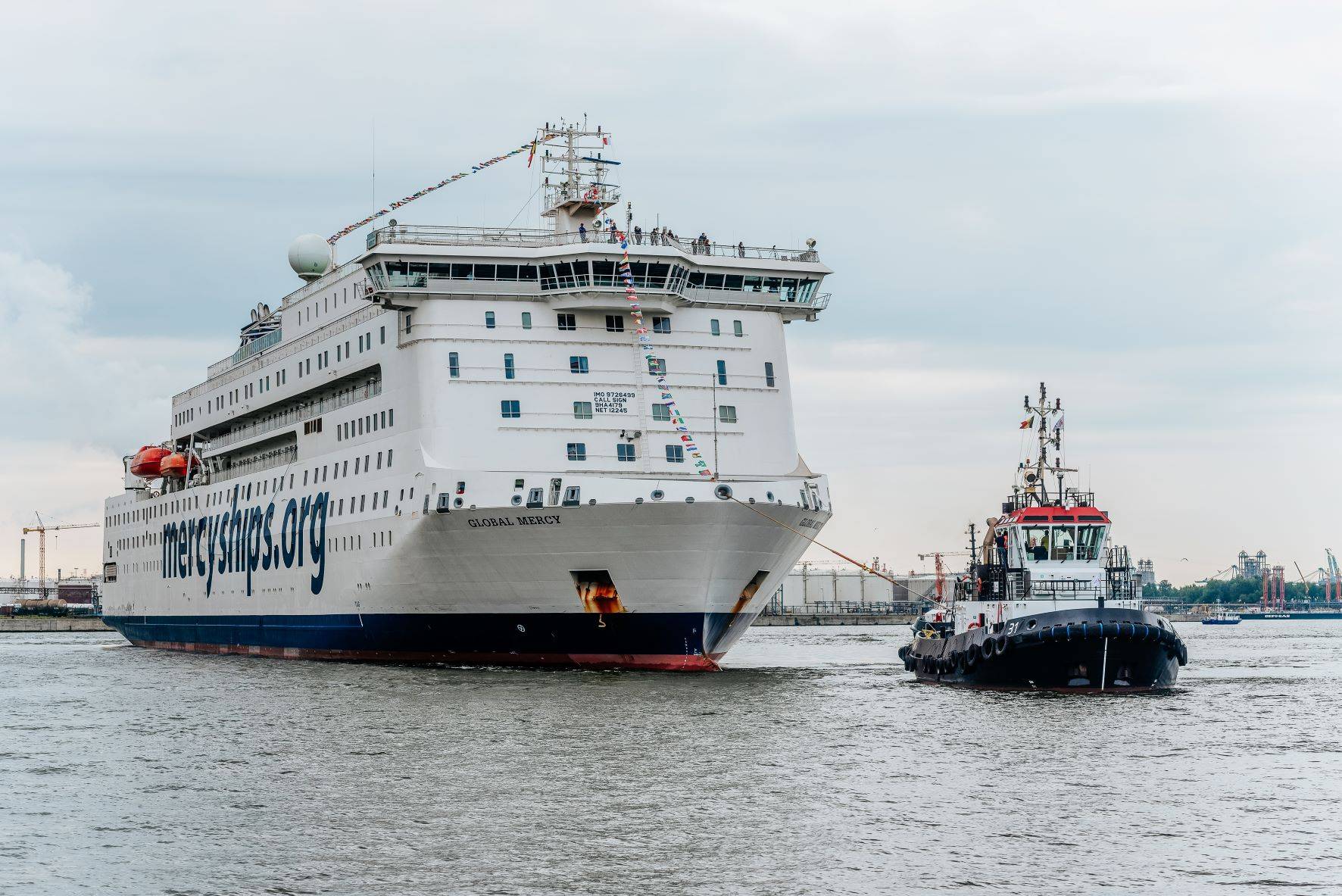 Mercy Ships presents newest hospital ship in Rotterdam - Inside ...