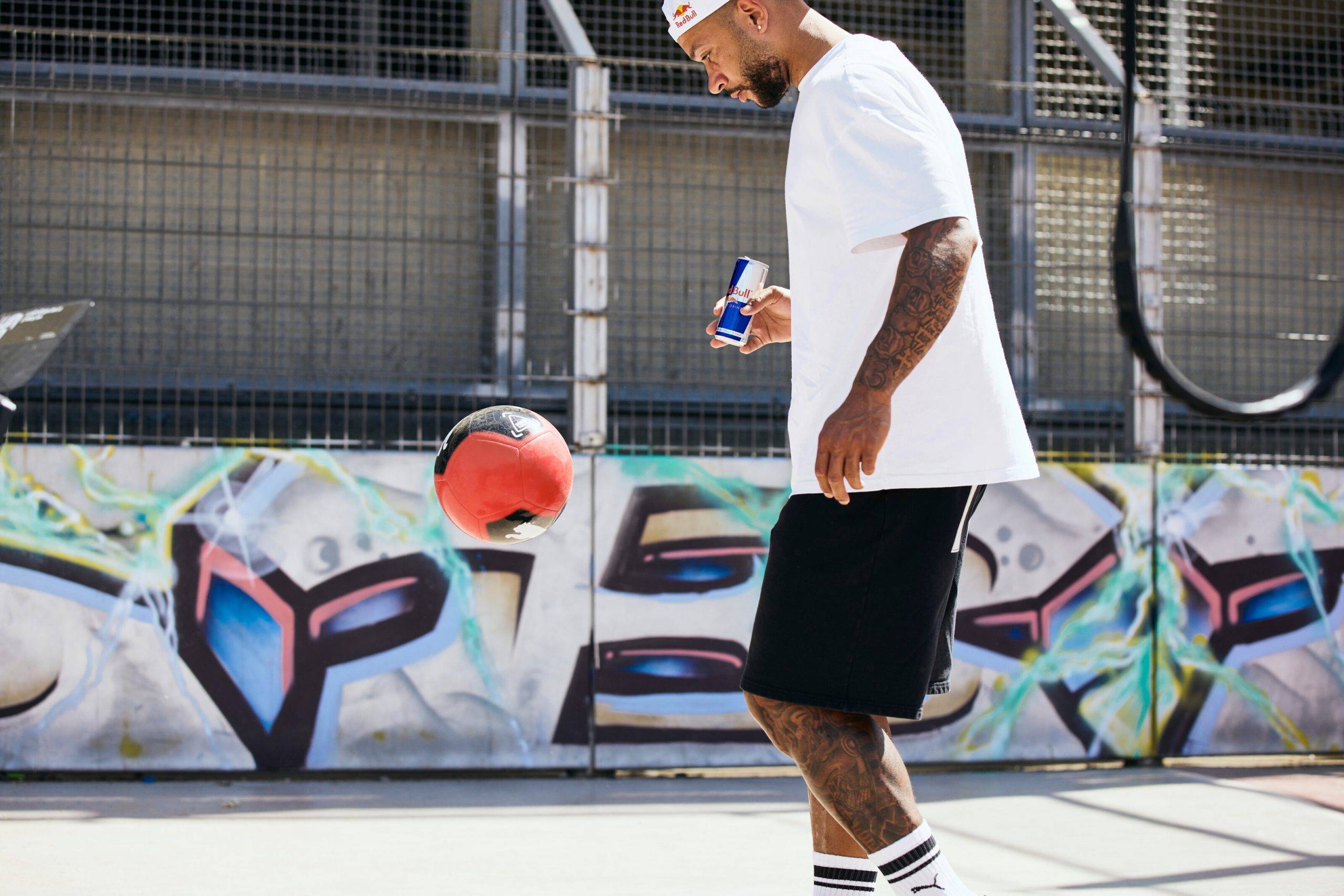 style clothing memphis depay
