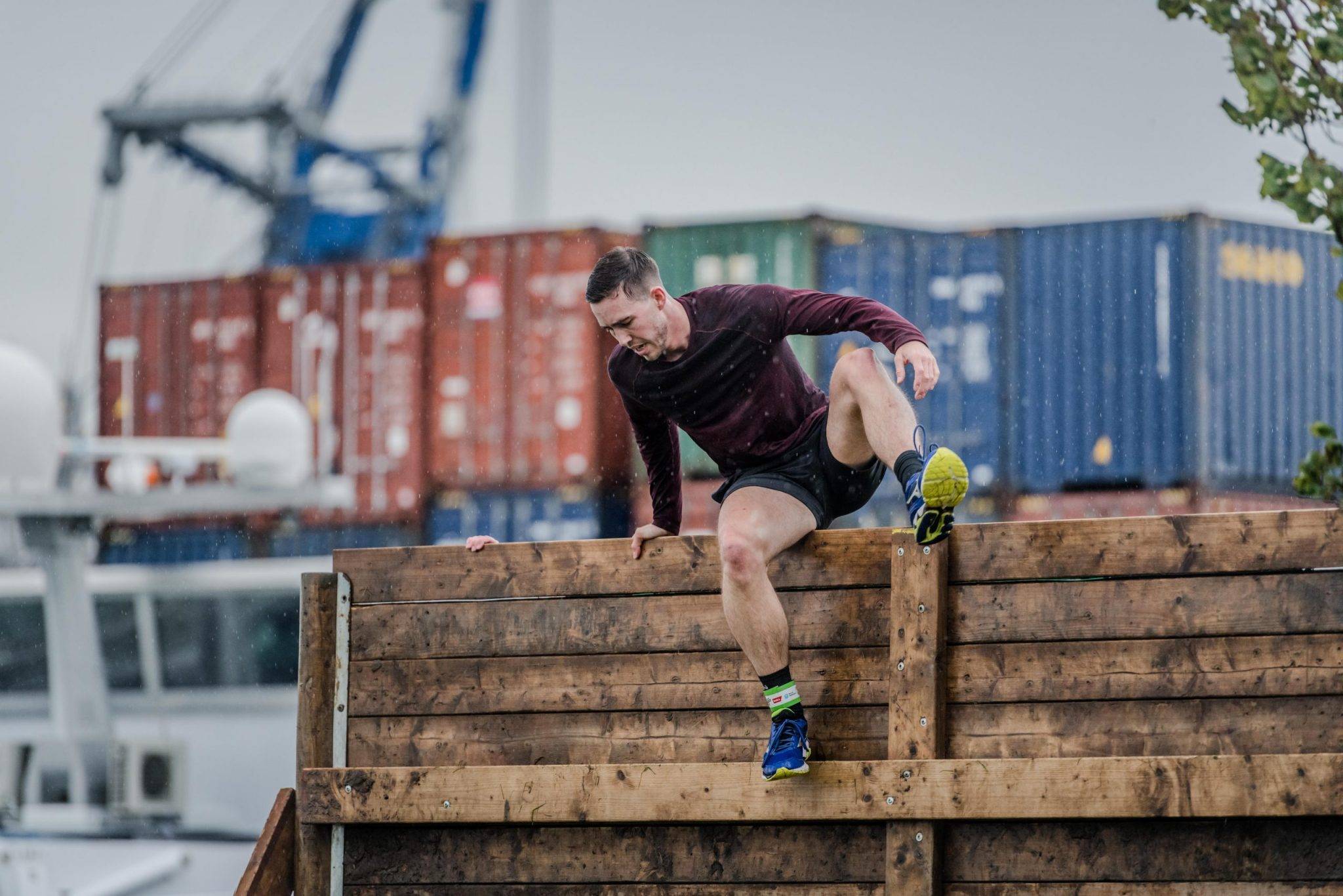 The Harbour Run 2022 takes you over containers, fences and fenders