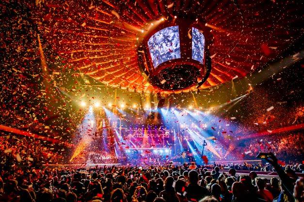 De Vrienden van Amstel LIVE celebrates Dutch music